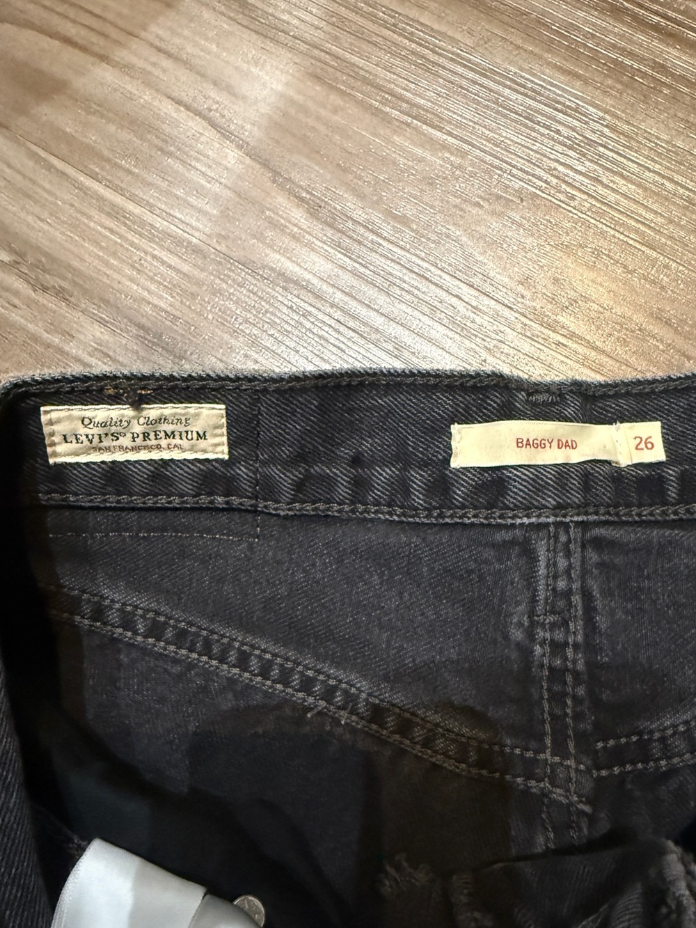 Levi’s Premium Baggy Dad Jeans 26 Boot Barn Black Big E $128 - Picture 8 of 12